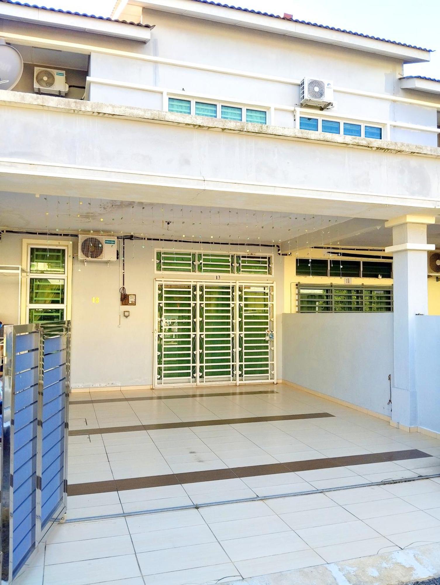 Cosy Casa Hana 4Br 3B 关丹 外观 照片